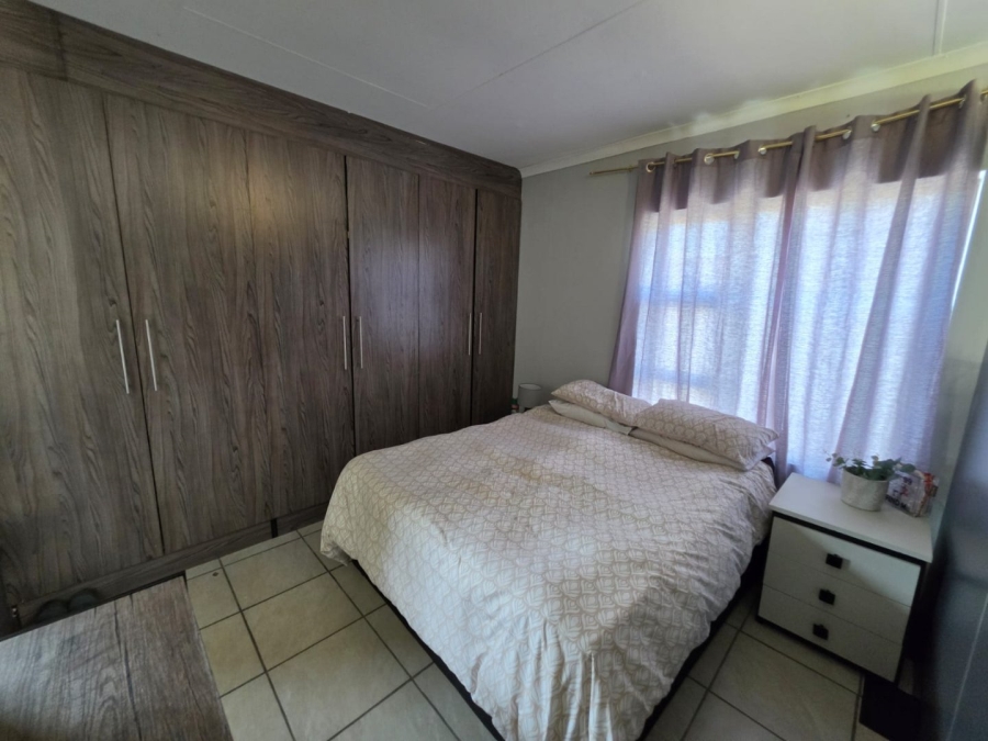 6 Bedroom Property for Sale in Bethlehem Free State